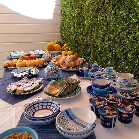 Al Chiaro Di Luna Luxury Amalfi Coast Bed and breakfast